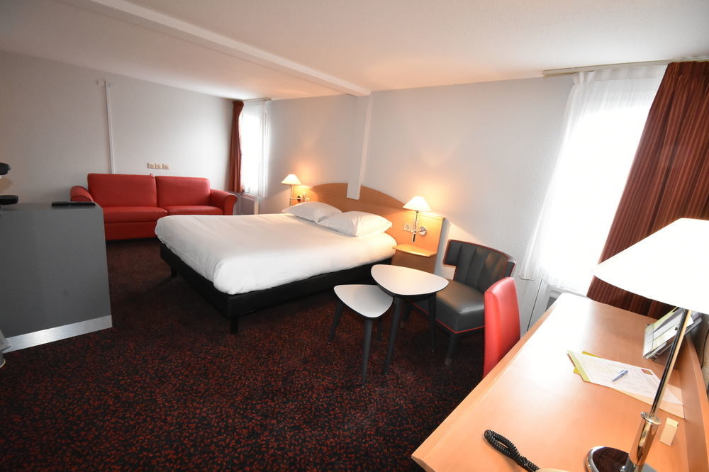 Logis Hotel L'Oree De Chartres - Barjouville Luaran gambar