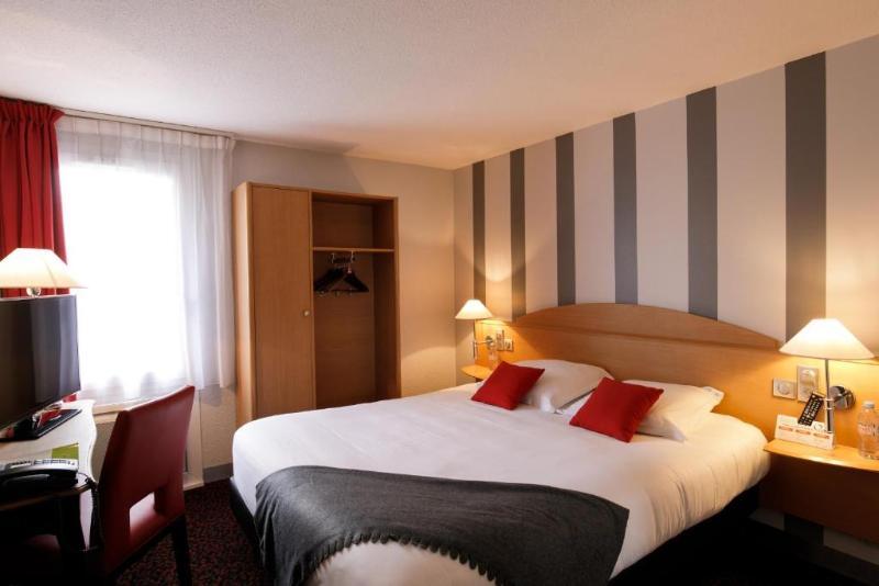 Logis Hotel L'Oree De Chartres - Barjouville Luaran gambar